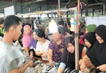 Pemkab Muara Enim Gelar Subsidi Harga Ikan di Pasar Tradisional