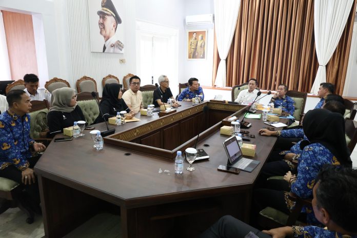 Rapat_bulutangkis_65d7794f7e